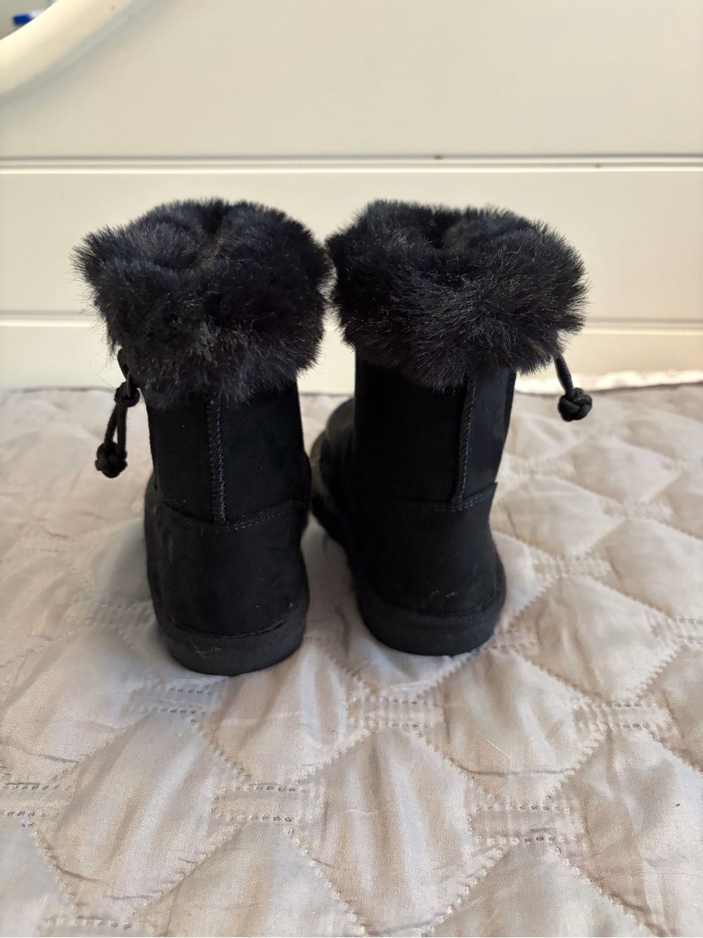 Girls' Black Adaptive Faux Fur Winter Ankle Boots - Picture 3 of 6
